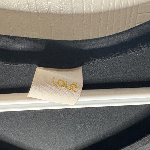 Lole Elegant Black Short Sleeve Tee - Picture 2 of 4